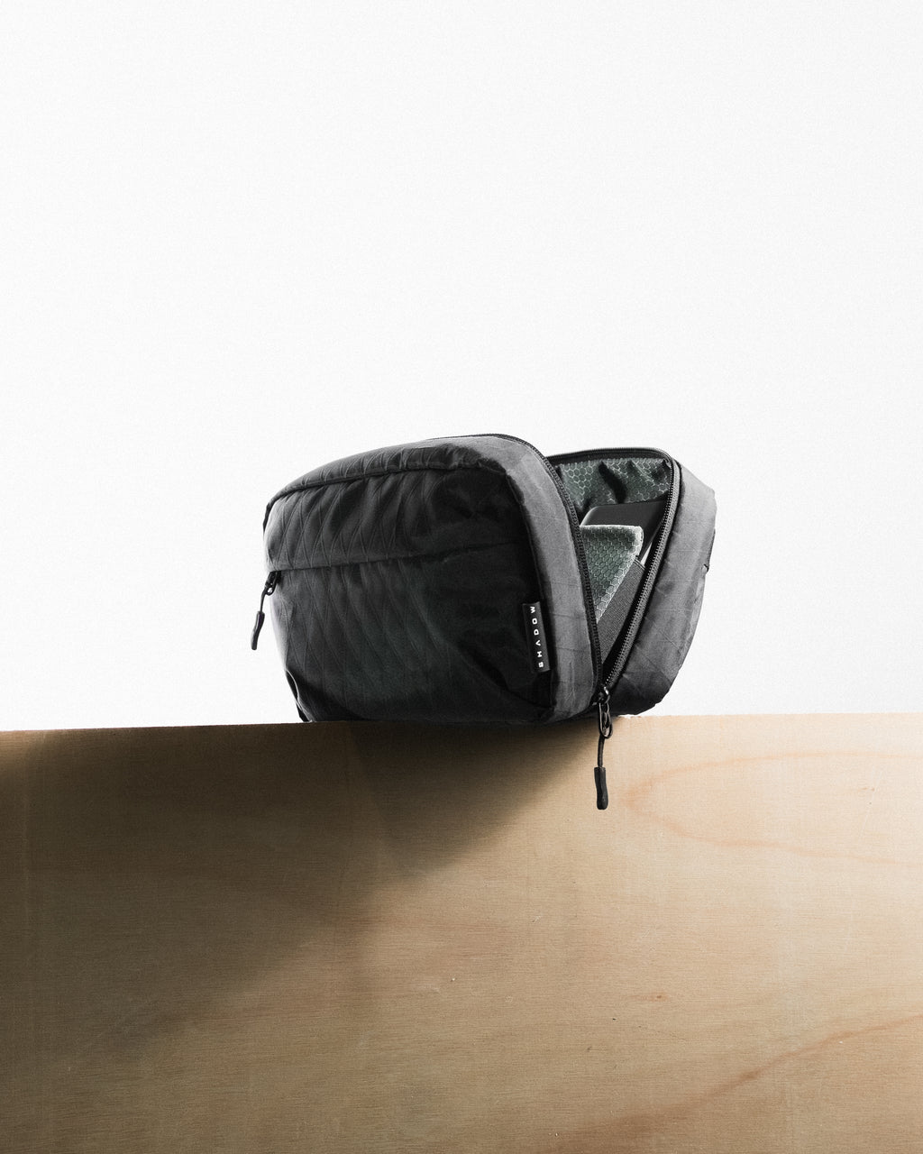 Shadow - Tech Travel Case