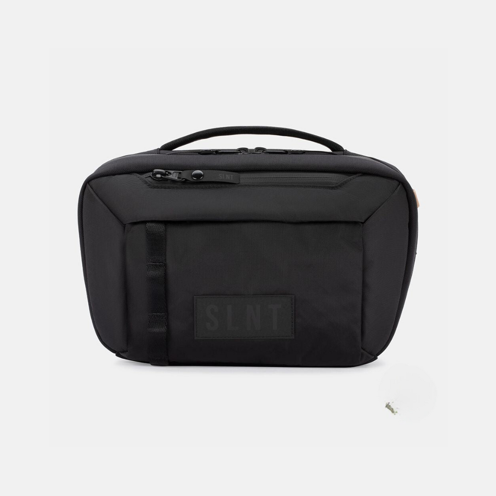 SLNT E3 Faraday Crossbody Organizer Bag from the front, against a white background