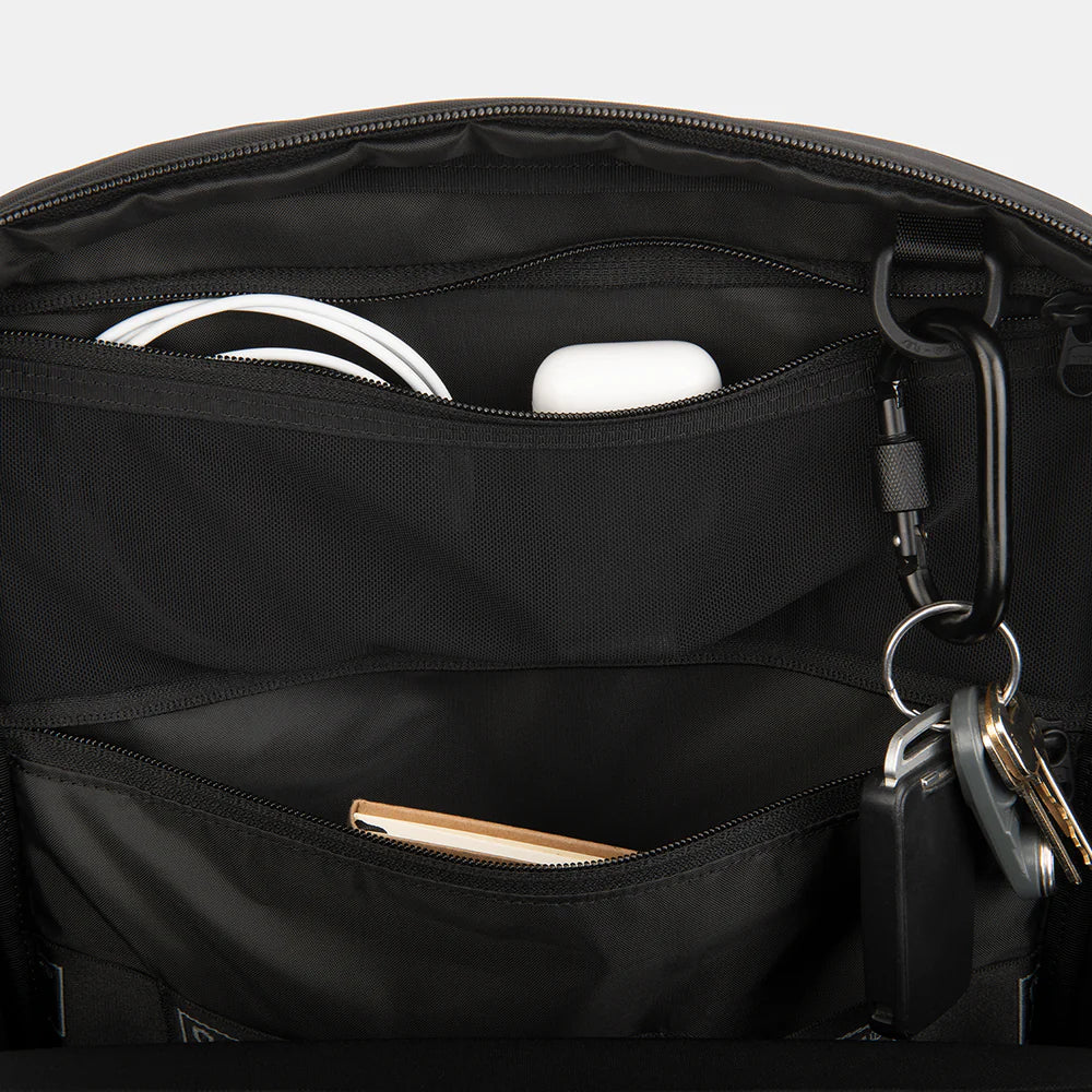 SLNT Essentials Faraday Backpack image 10