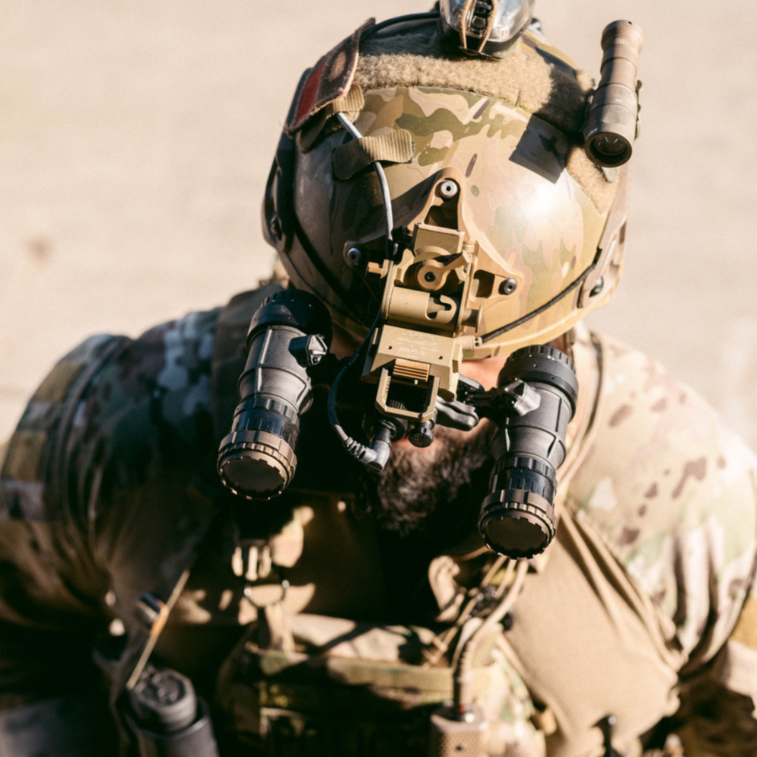 Solider wearing Infinity Cap Lens [KESTREL Variant] image 6